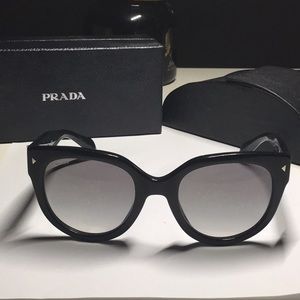 Prada Sunglasses black SPR170